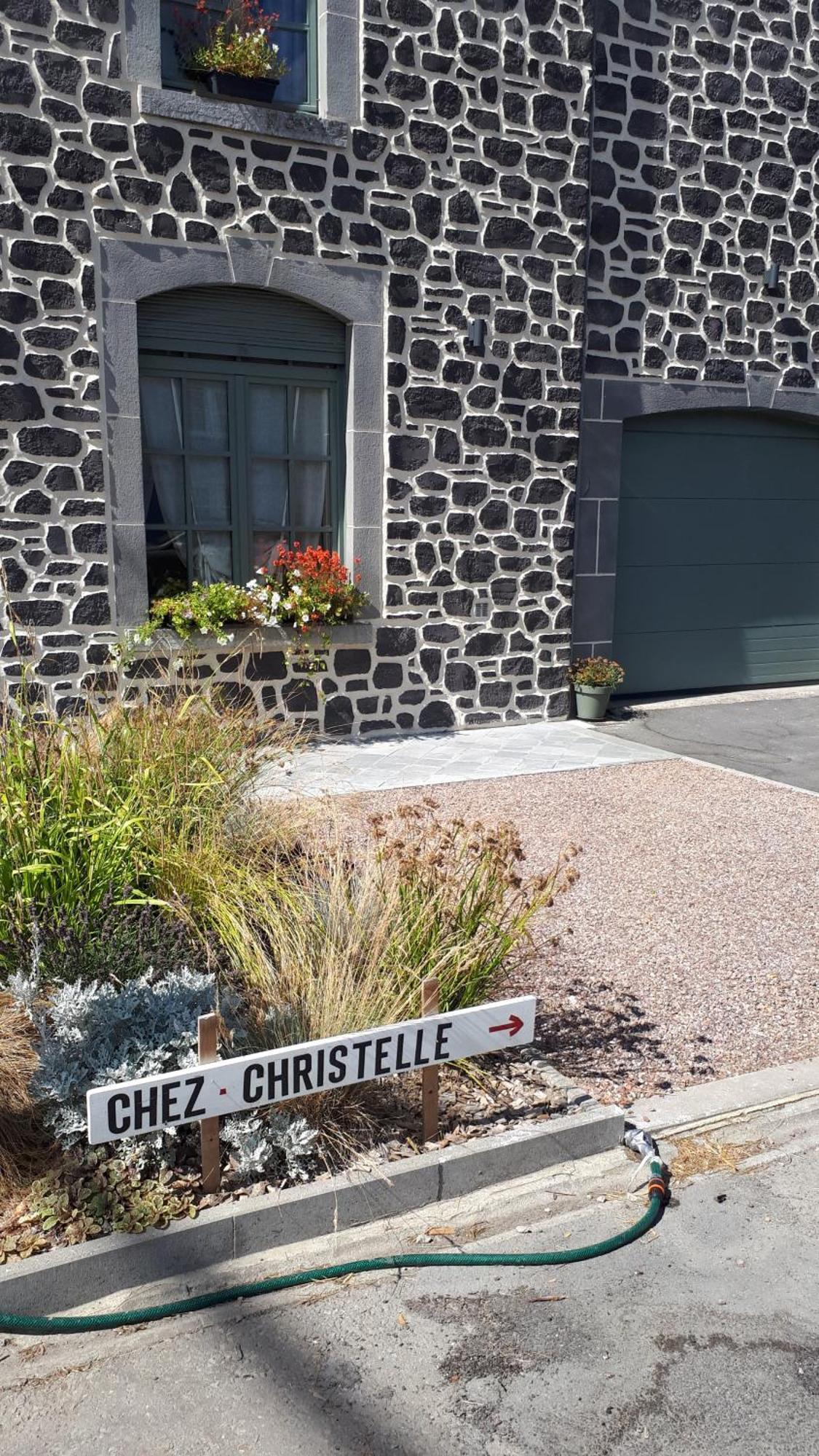 Апартаменты Chez Christelle Рошфор Экстерьер фото
